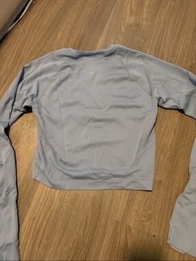 lululemon athletica Light Blue Long-Sleeve Crop Top